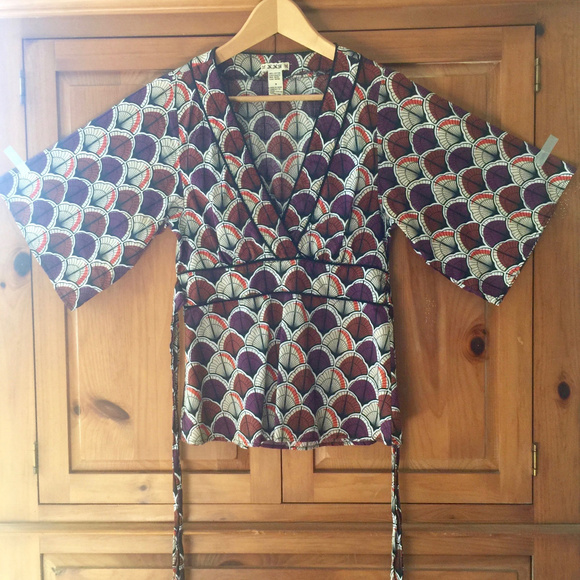 FOREVER 21 . VINTAGE . GEISHA KIMONO - Picture 2 of 5